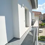 Borghesi Fronte Mare Apartment *