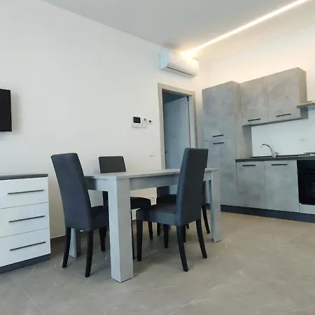 Apartment Borghesi Fronte Mare