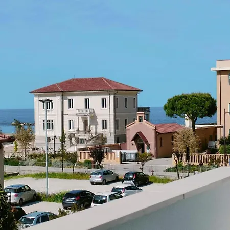 Borghesi Fronte Mare By Affitti Brevi