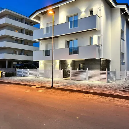 Apartment Borghesi Fronte Mare