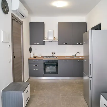 Apartament Borghesi Fronte Mare *