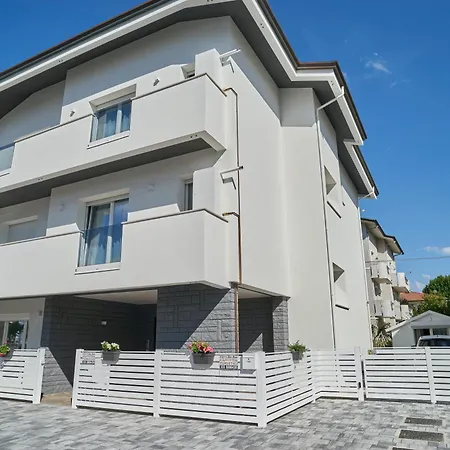 Borghesi Fronte Mare By Affitti Brevi * Rimini