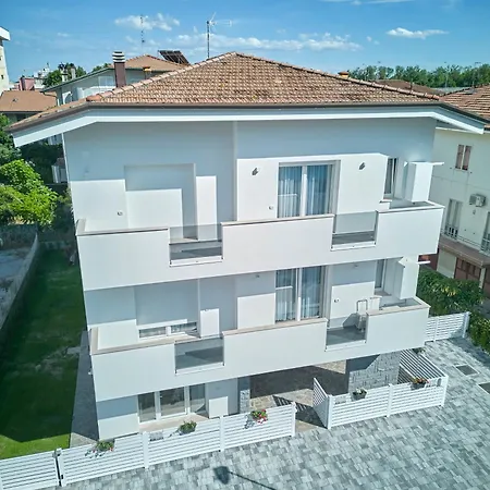 Borghesi Fronte Mare By Affitti Brevi Appartement