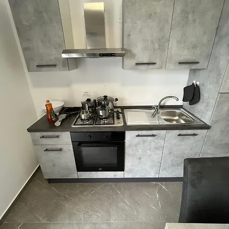 Borghesi Fronte Mare Apartament