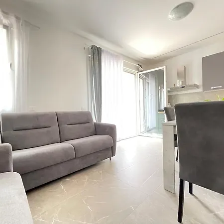 Borghesi Fronte Mare By Affitti Brevi * Rimini