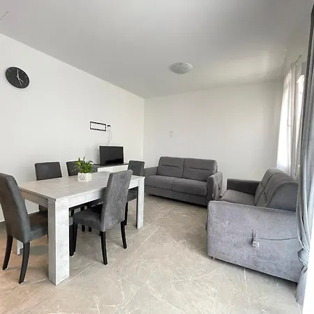 Apartment Borghesi Fronte Mare By Affitti Brevi Rimini