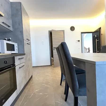 Appartamento Borghesi Fronte Mare By Affitti Brevi *