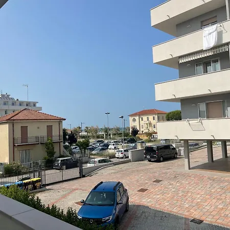 Borghesi Fronte Mare By Affitti Brevi Римини