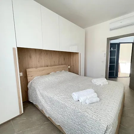 Apartment Borghesi Fronte Mare By Affitti Brevi *