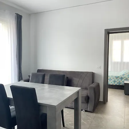 Borghesi Fronte Mare By Affitti Brevi *