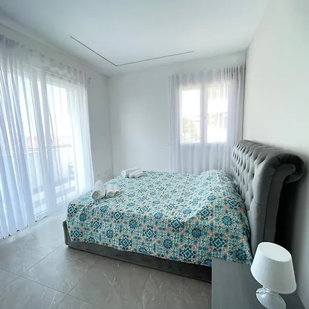 公寓 Borghesi Fronte Mare By Affitti Brevi 里米尼