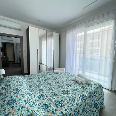 Borghesi Fronte Mare By Affitti Brevi *