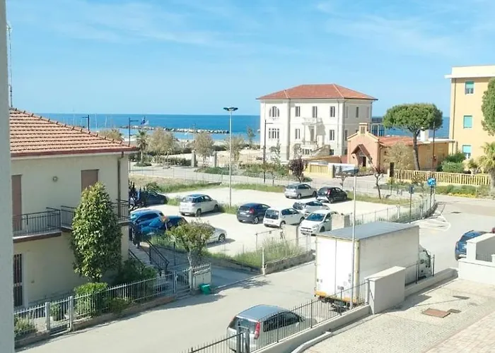 Borghesi Fronte Mare ريميني