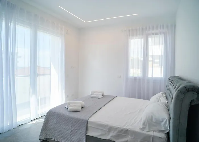 Borghesi Fronte Mare * ريميني