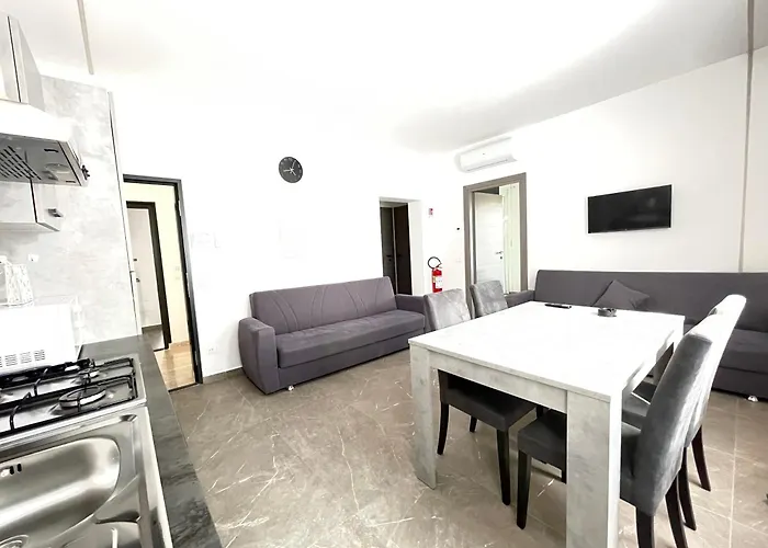 Borghesi Fronte Mare By Affitti Brevi *