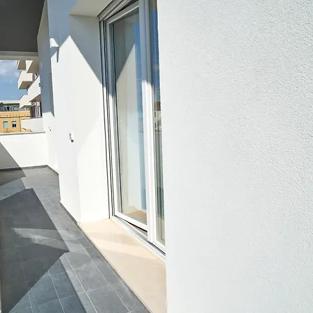 Lejlighed Borghesi Fronte Mare *
