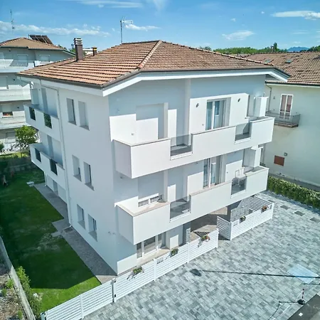Lejlighed Borghesi Fronte Mare *