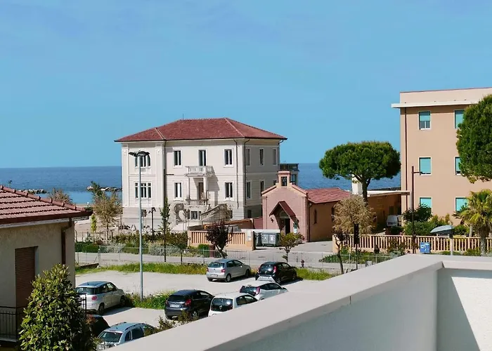 Borghesi Fronte Mare