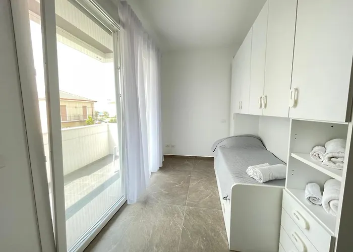 Borghesi Fronte Mare By Affitti Brevi רימיני