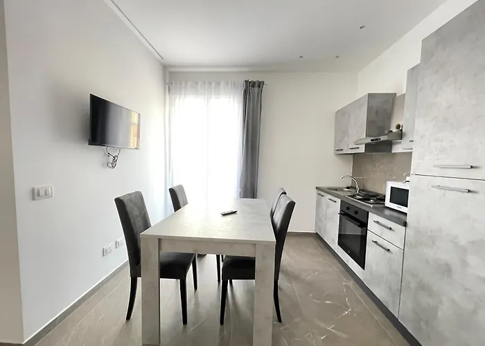 Borghesi Fronte Mare By Affitti Brevi רימיני