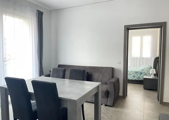 Borghesi Fronte Mare By Affitti Brevi *