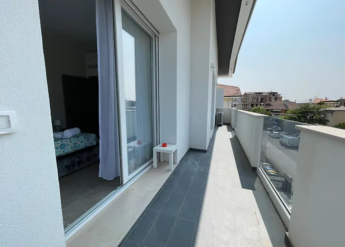 Borghesi Fronte Mare By Affitti Brevi *